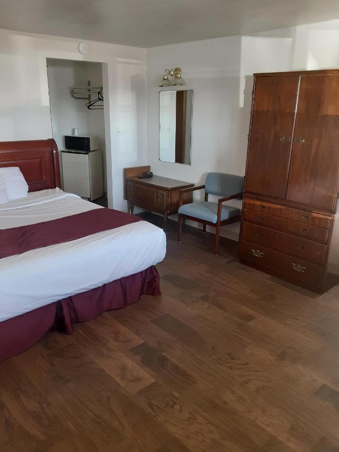 Hotel Blue Top Inn Stevens Point Extérieur photo