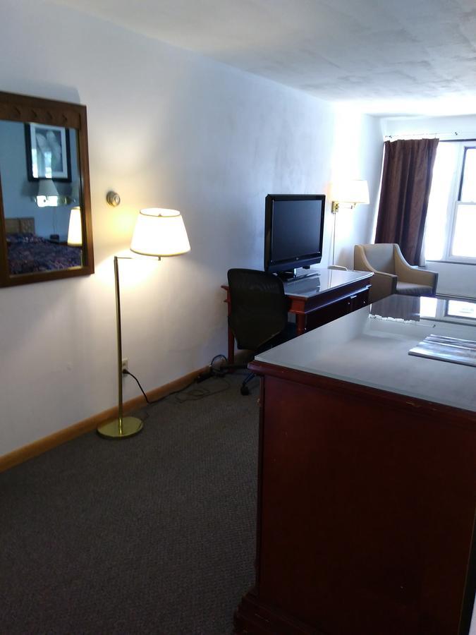 Hotel Blue Top Inn Stevens Point Extérieur photo