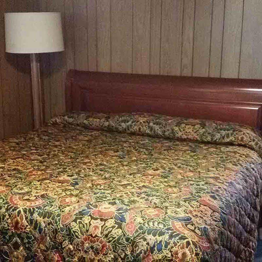 Hotel Blue Top Inn Stevens Point Extérieur photo