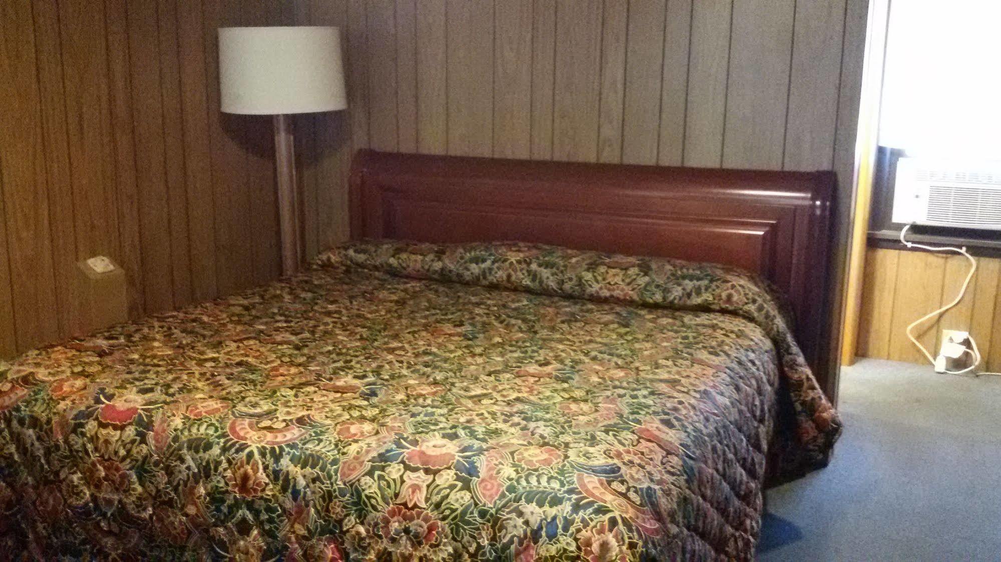 Hotel Blue Top Inn Stevens Point Extérieur photo